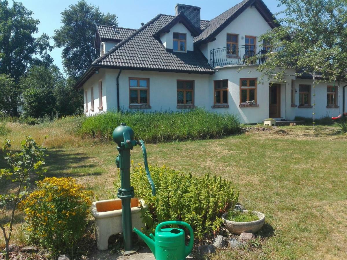 Dworek Swidwie, Gorny Apartament & Harcowka Tanowo Exterior photo